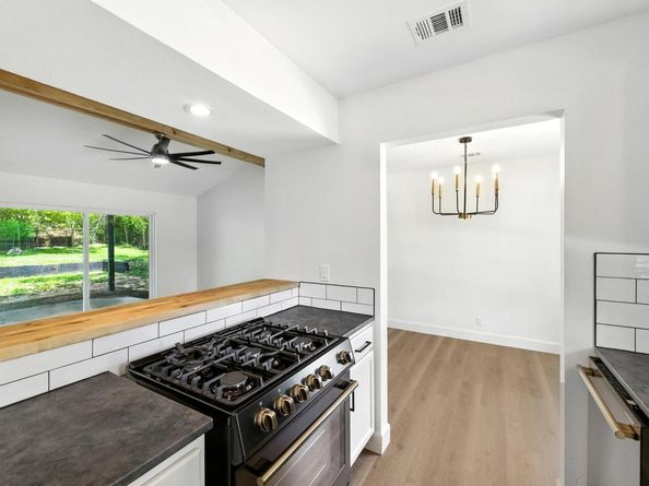8520 Bradford DR, Austin TX 78758