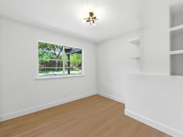 8520 Bradford DR, Austin TX 78758