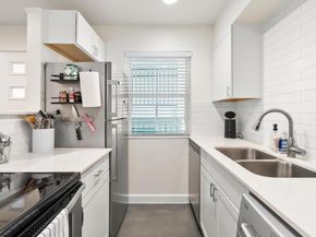 807 Blanco ST 204, Austin TX 78703