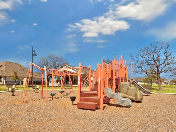 209 Banyon DR, Liberty Hill TX 78642