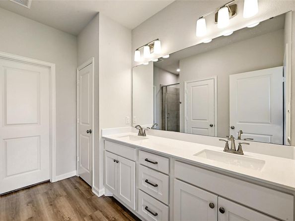 209 Banyon DR, Liberty Hill TX 78642