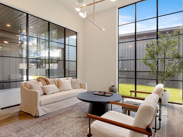 4412 Banister LN 2, Austin TX 78745