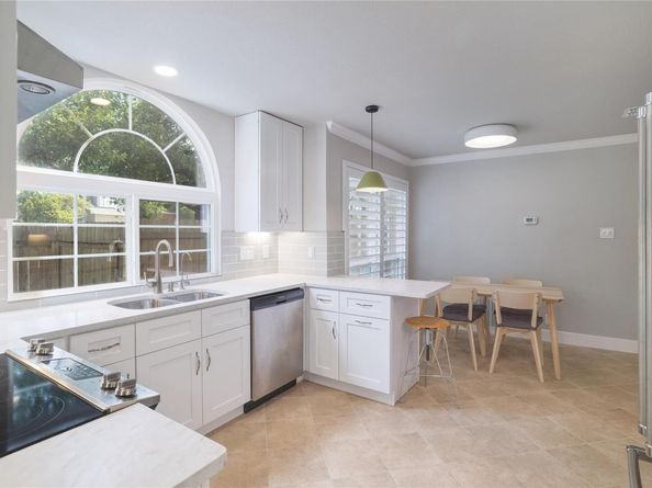 11402 Chessington DR, Austin TX 78750