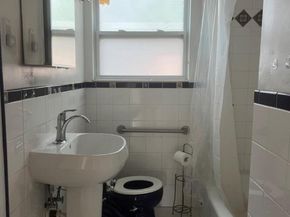 5110 Valley Oak Dr, Austin TX 78731