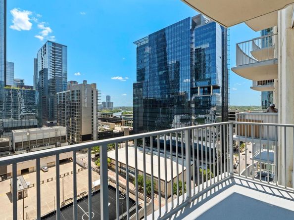 360 Nueces ST 1407, Austin TX 78701