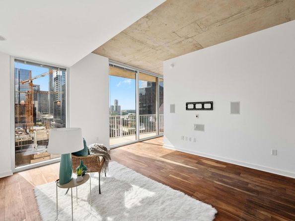 360 Nueces ST 1407, Austin TX 78701