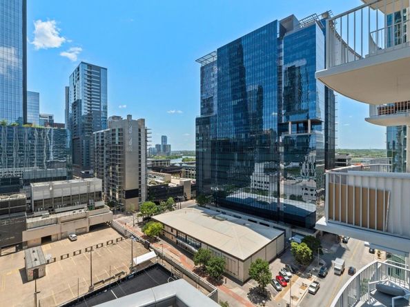 360 Nueces ST 1407, Austin TX 78701