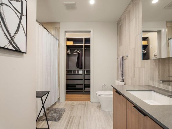 44 East Ave 2601, Austin TX 78701