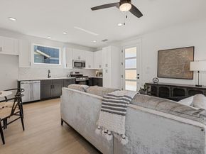 2608 Bristol DR B, Austin TX 78723