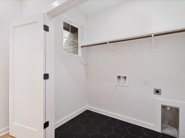 11007 Fourth ST, Jonestown TX 78645