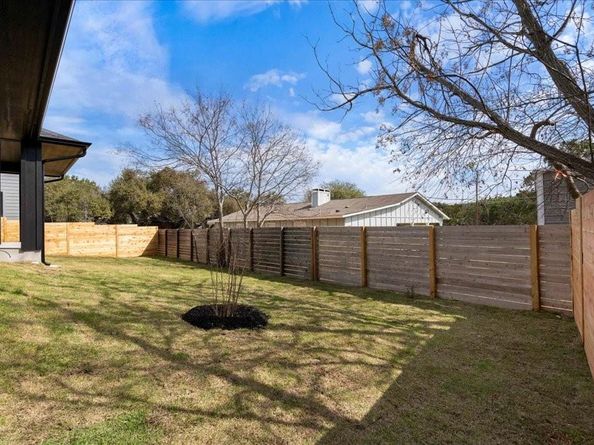 11007 Fourth ST, Jonestown TX 78645