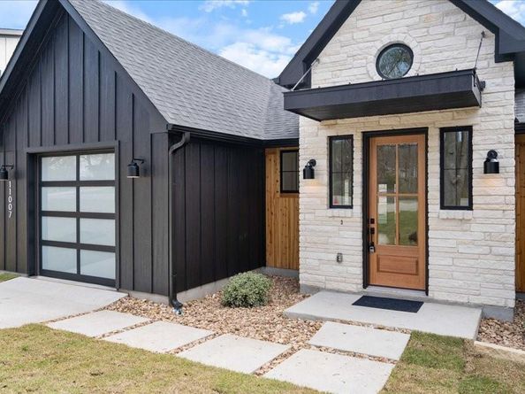 11007 Fourth ST, Jonestown TX 78645