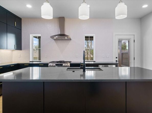 11007 Fourth ST, Jonestown TX 78645