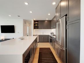 1600 S 1st ST 403, Austin TX 78704