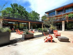 1600 S 1st ST 403, Austin TX 78704