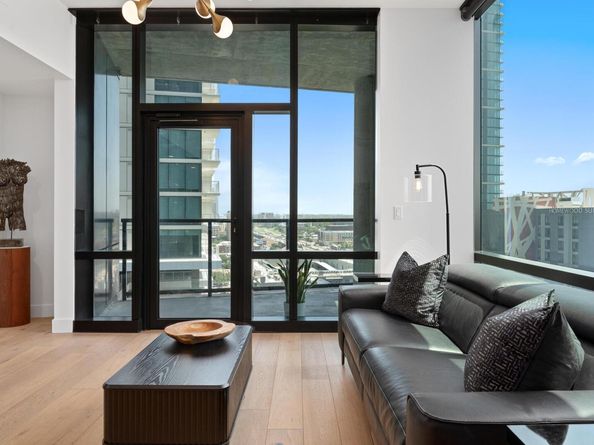 70 Rainey ST 1509, Austin TX 78701