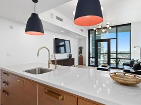 70 Rainey ST 1509, Austin TX 78701