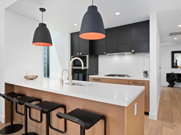 70 Rainey ST 1509, Austin TX 78701