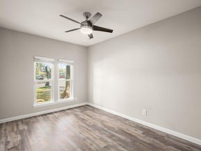 110 W Garrett RUN, Austin TX 78753