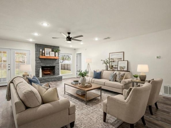110 W Garrett RUN, Austin TX 78753