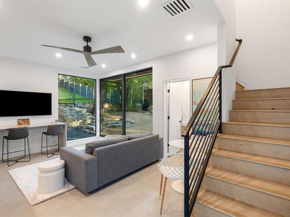 2503 Dip CV, Austin TX 78704