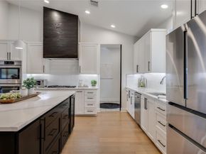 432 Venture BLVD S, Point Venture TX 78645