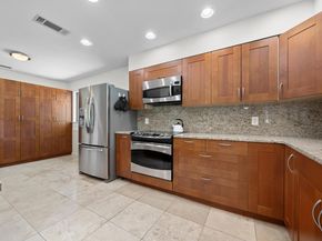 11532 Spicewood PKWY, Austin TX 78750