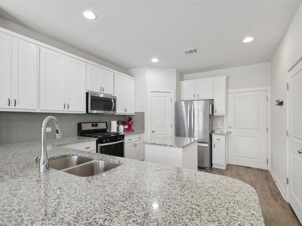 1101 E Parmer LN 331, Austin TX 78753