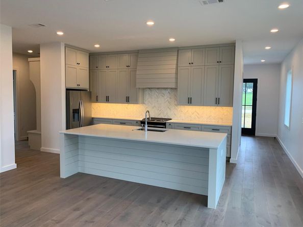 2909 Lawrence DR, Austin TX 78734
