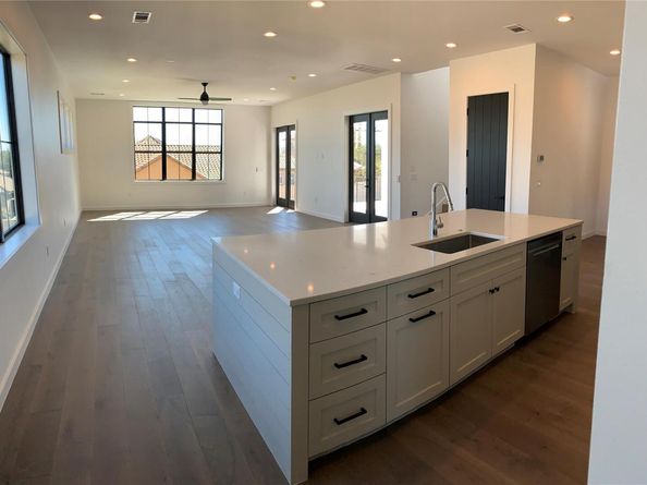 2909 Lawrence DR, Austin TX 78734