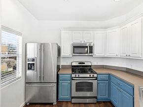 2821 Saville LOOP 21C, Austin TX 78741