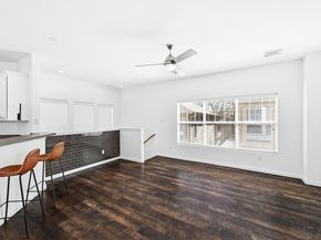 2821 Saville LOOP 21C, Austin TX 78741