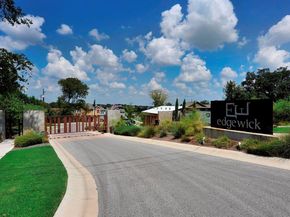 2821 Saville LOOP 21C, Austin TX 78741