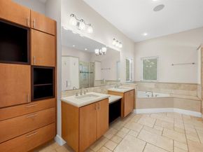815 W Gibson ST W, Austin TX 78704