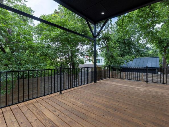 1702 Hartford RD, Austin TX 78703