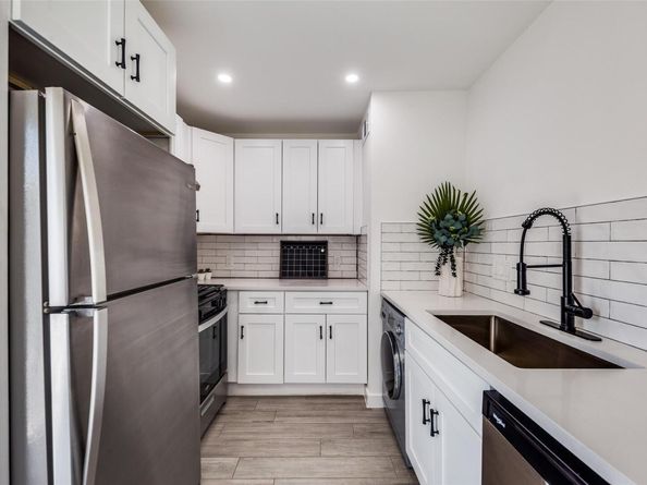 1200 E 52nd ST 205, Austin TX 78723