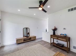 1200 E 52nd ST 205, Austin TX 78723