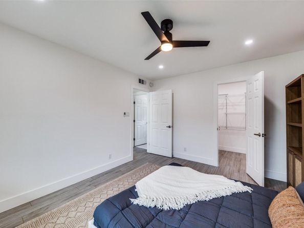 1200 E 52nd ST 205, Austin TX 78723