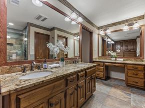 6906 Treaty Oak CIR, Austin TX 78749