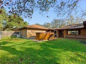 6906 Treaty Oak CIR, Austin TX 78749