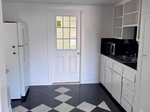 2209 E 5th ST, Austin TX 78702