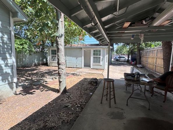 2209 E 5th ST, Austin TX 78702