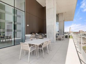 313 W 17th ST 1104, Austin TX 78701