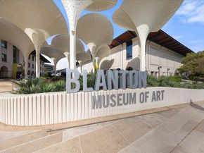 313 W 17th ST 1104, Austin TX 78701