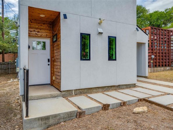 2801 Cedarview DR, Austin TX 78704