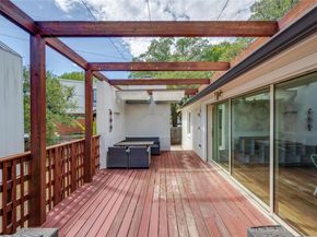 2801 Cedarview DR, Austin TX 78704