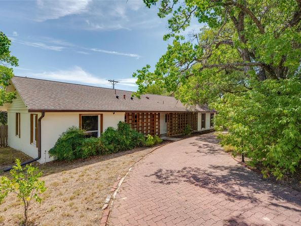 2801 Cedarview DR, Austin TX 78704