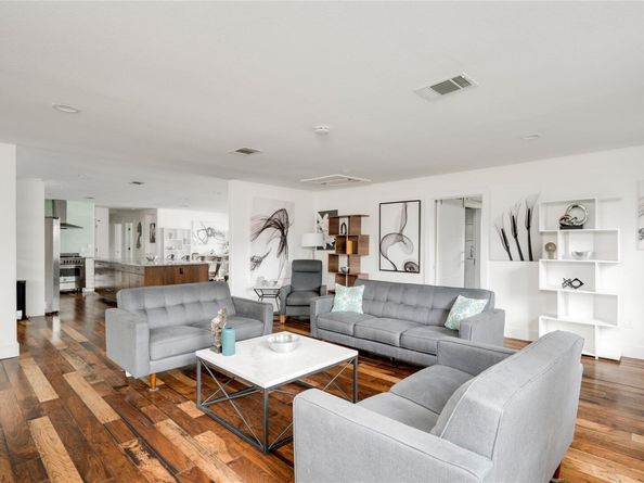 2801 Cedarview DR, Austin TX 78704