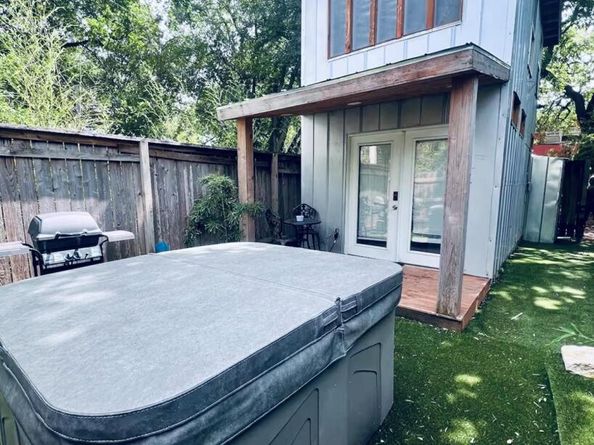 307 E 35th ST A, Austin TX 78705