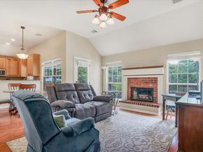 18609 Venture DR, Point Venture TX 78645